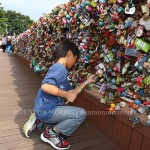 Family bonds locked in time at Seoul tower